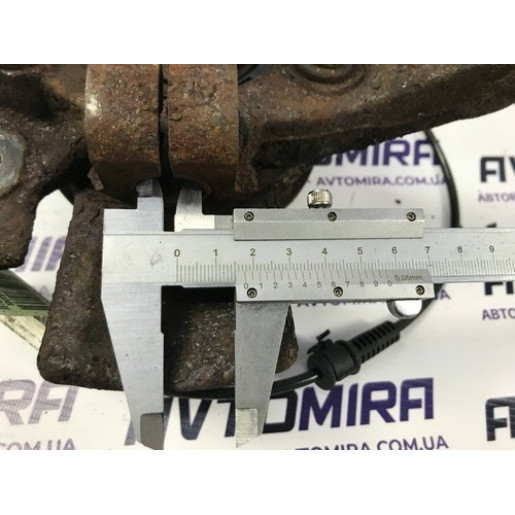Ступица передняя правая 33 зуба Opel Astra H 2004-2010 13231678